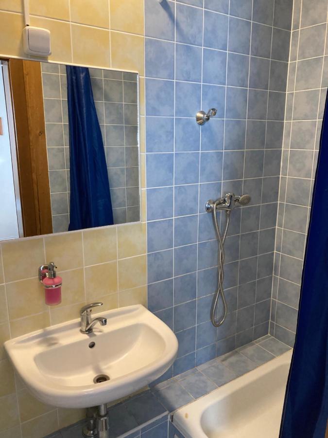 Chalupa A Apartmany Lojka Бенецко Екстер'єр фото